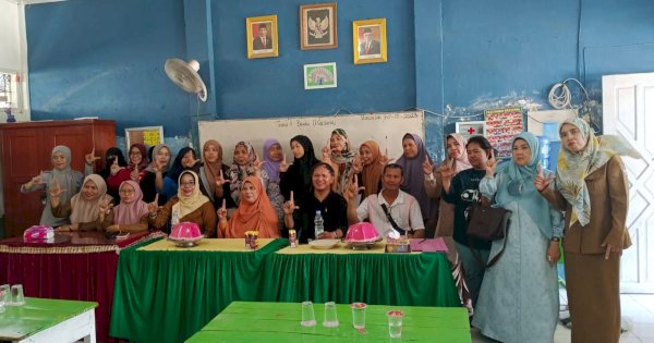 Peringati Bulan Bahasa, SD Inpres Cilallang Makassar Hadirkan Prof Kembong Daeng sebagai Pembicara
