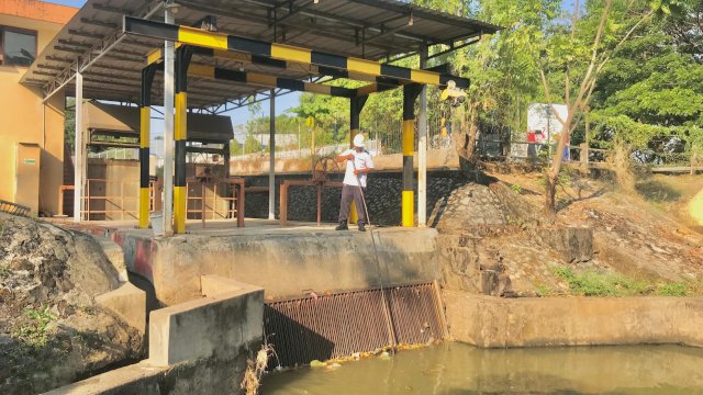 Aktivitas di titik Instalasi Pengolahan Air (IPA) milik Perumda Air Minum Kota Makassar yang mulai beroperasi kembali. Foto: dok