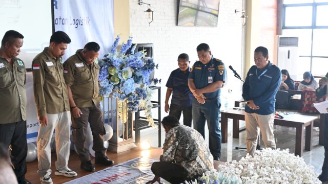 Kerja sama 2 TKBM kembali diperkuat dengan melakukan deklarasi bersama di Caf&eacute; Kopi Kita 2, Kota Kendari, Kamis (9/11/2023) kemarin. Foto: dok