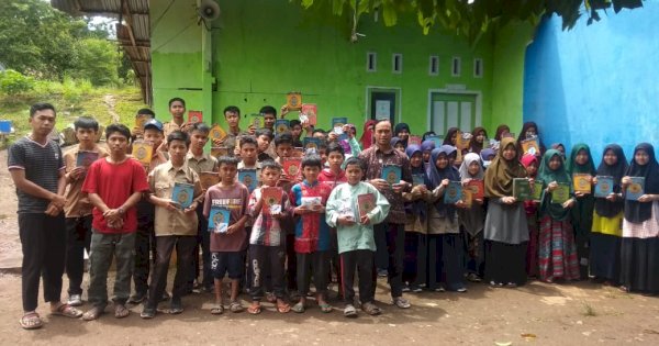 Dirikan Taman Baca di Desa Tabbinjai Gowa, Emil Ingin Tumbuhkan Literasi