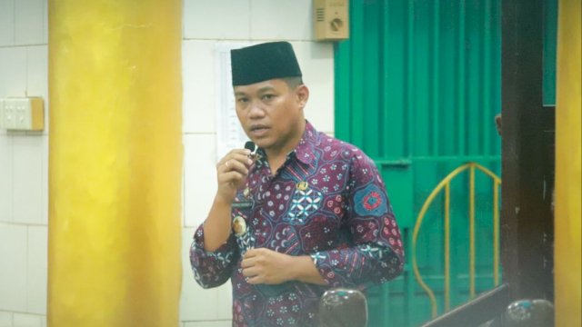 Camat Biringkanaya Minta Satgas Drainase Jaga Kebersihan Wilayah dan Jaga Selokan