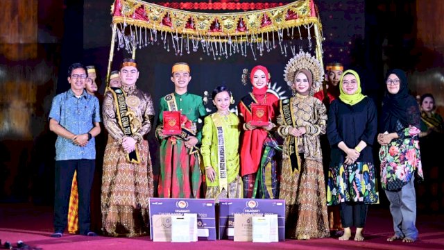 Model cilik Kirana Sahira Yuswan menghadiri penyelenggaraan Pemilihan Duta Wisata Gowa 2023.