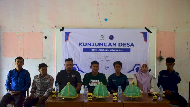 Kunjungi Desa Tabbinjai Gowa, HMJ SI UINAM Perkenalkan Inovasi Digital