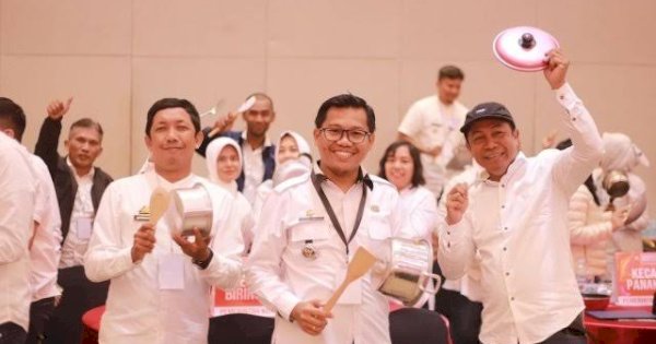 Camat Biringkanaya Benyamin B Turupadang Ucapkan Selamat Hari Guru Nasional, Bergerak Bersama Rayakan Merdeka Belajar