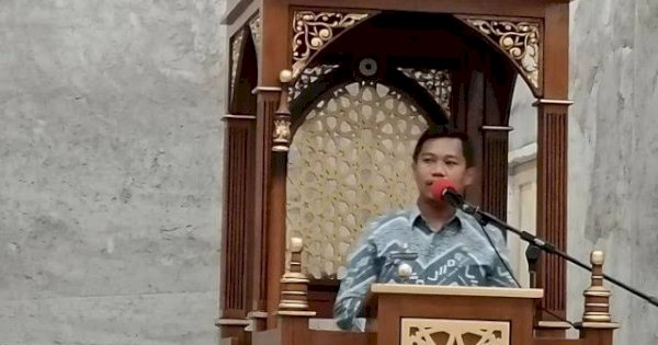 Camat Biringkanaya Benyamin B Turupadang Beri Arahan ke Masyarakat Program Jagain Anak ta