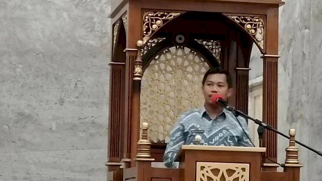 Camat Biringkanaya Benyamin B Turupadang Beri Arahan ke Masyarakat Program Jagain Anak ta