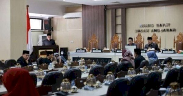 Komisi C DPRD Makassar Godok Ranperda Tentang B3