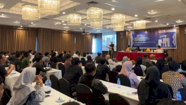 Dispar Makassar Gelar Kegiatan Manajemen Biro Arsitek Untuk Mahasiswa Jurusan Arsitektur