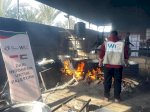 Dapur Umum KITA Palestina dan Laznas WIZ Bagikan Ribuan Porsi Makanan Siap Saji di Khan Yunis Gaza Selatan