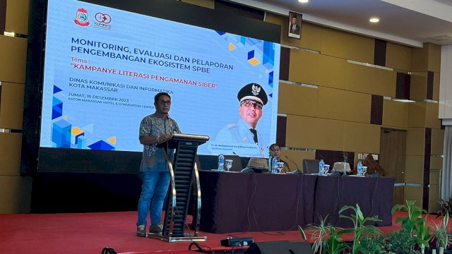 Diskominfo Kota Makassar melalui bidang persandian menggelar kampanye literasi keamanan siber, di Hotel Aston, Jumat (15/12).