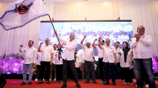 Danny Kukuhkan Chaerul Amir, Ketua Umum KBA SMPN 5 Makassar