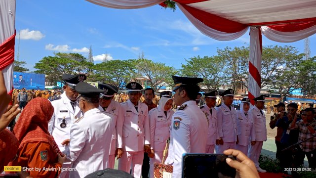 Lantik 9 Kades Terpilih, Bupati Jeneponto Iksan Iskandar pamit dari masa tugas 2 periode. ||Foto:aswin_harian.news