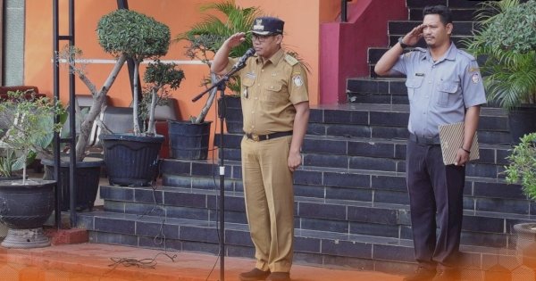Camat Ben Instruksikan Pegawai Rampungkan Administrasi Jelang Akhir Tahun
