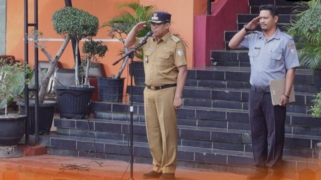 Camat Ben Instruksikan Pegawai Rampungkan Administrasi Jelang Akhir Tahun