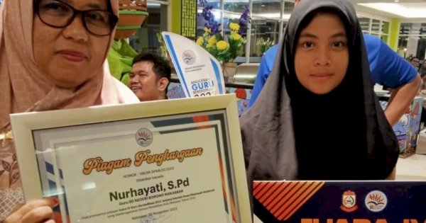 Malam Anugerah Guru Berdedikasi, 30 tahun Ibu Nurhayati Menjadi Guru