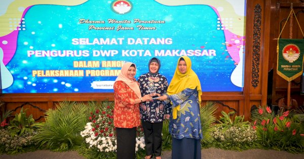 Perkuat Kerja Sama Antardaerah, DWP Kota Makassar Studi Tiru ke Jawa Timur