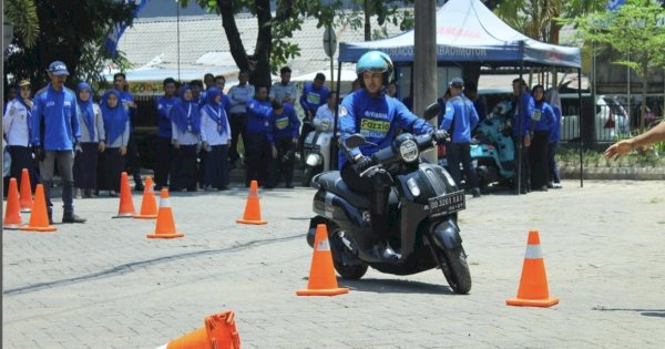 Dishub Makassar Gandeng Suraco Yamaha Gelar Safety Riding
