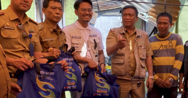 Sekcam Bontoala Dampingi Dokter Udin Tinjau Lokasi Kebakaran di Jalan Masjid Raya