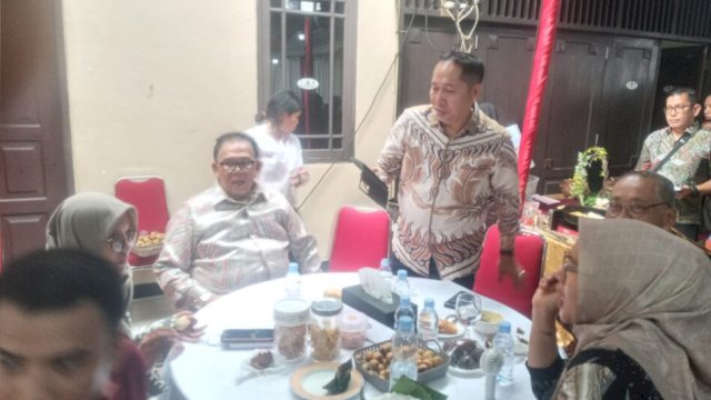 Tahun Baru, Ketua DPRD Sumut Open House, Tamu Berdatangan