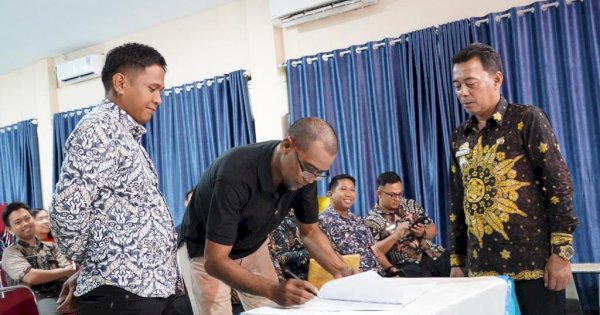 Camat Juliaman Sertijab Sekcam Biringkanaya dan 9 Lurah, Ini Daftarnya