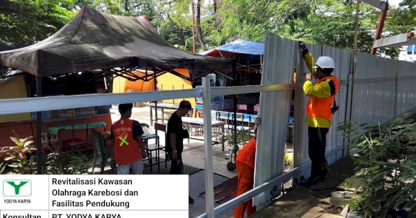 Dispora Makassar Mulai Renovasi Lapangan Karebosi, Lakukan Pemagaran Total
