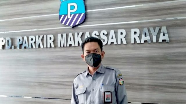 Humas Perumda Parkir Makassar Raya, Asrul B. 