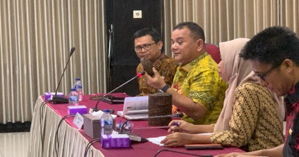 Pj Bupati Sinjai Pamer Cerutu Hasil Pemberdayaan Ekonomi Kerakyatan ke Itjen Kemendagri