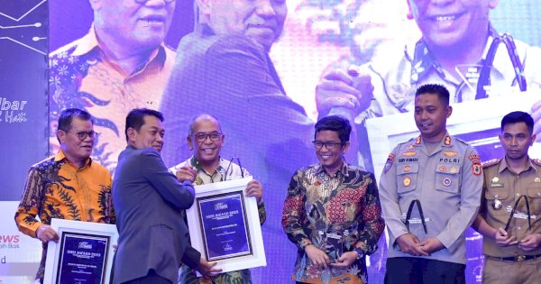 Terima SMSI Award 2023, IAS: Media Harus Lebih Kritis