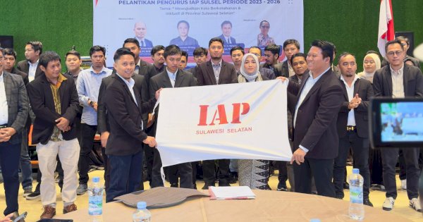 Dirangkaikan Seminar Nasional, IAP Sulsel Gelar Pengukuhan Pengurus Baru