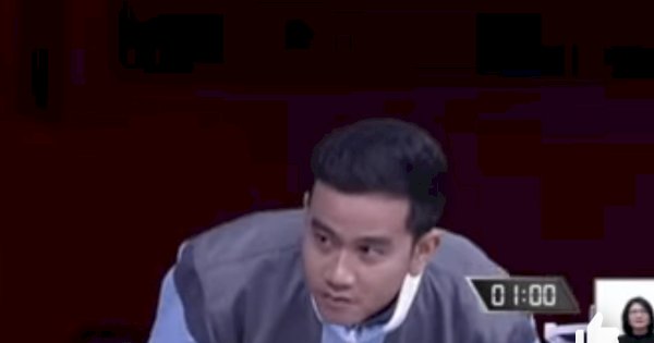 Gibran Celingak-celinguk Cari Jawaban soal Greenflation, Mahfud: Tak Layak Dijawab