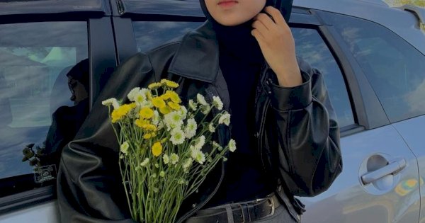 Berbagi Tren Fesyen 2024, Intip Gaya Cewek Mamba ala Influencer Izzahi