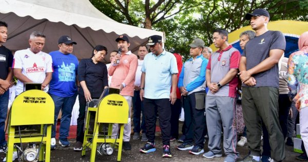 Politeknik ATI Makassar Ciptakan Mesin Perajang Pisang, Pj Gubernur Sulsel Harap Diproduksi Massal