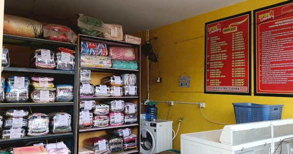 Siap Raup Cuan di Musim Hujan? Intip Peluang Laundry Kiloan