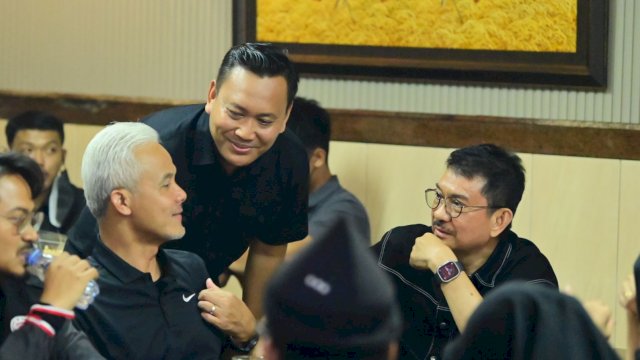 Edy Supriyadi Budiman tenaga ahli DPR-RI bersama Ridwan Andi Wittiri mendampingi Ganjar Pranowo saat berkunjung ke Makassar 2 Pekan Lalu. foto: dok