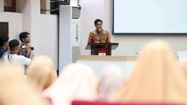 Pj Sekda Makassar, Firman Hamid Pagarra dalam Sertijab DWP Makassar. Foto: dok