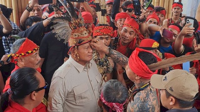 Capres nomor urut 02, Prabowo Subianto saat melakukan kampanye di Pontianak. Foto: dok kompas