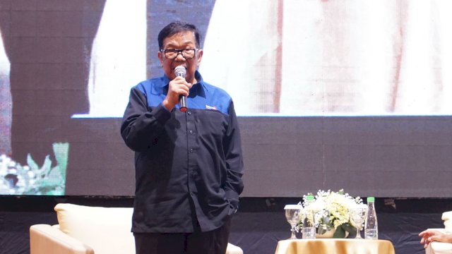 Founder Bosowa&nbsp;Corporindo HM. Aksa&nbsp;Mahmud, saat memberikan sambutan saat Tudang Si Pulung dalam rangka memperingati HUT Bosowa Corporindo yang ke 51 Tahun di Balai Sidang 45, Kamis (22/2/2024).