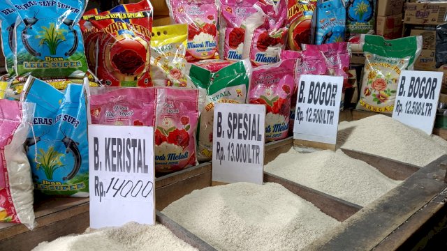 Beras di Makassar. (Foto: Nursinta/HN)