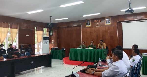 Terima Aliansi Peduli Rongkong, Ketua DPRD Janji Teruskan Aspirasi ke Pusat