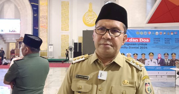 Siap Gunakan Hak Pilih, Danny Pomanto Nyoblos di TPS 001 Maricaya Selatan