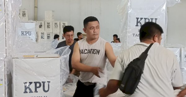 1 Juta Surat Suara Pilgub dan Pilwalkot Tiba, KPU Makassar Siap Sortir
