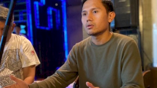 dokterFahrizal Arrahman Husain, di Warkop Hai Hong Jalan Pelita Makassar, Jumat (16/2/2024). Foto; harian.news/sinta