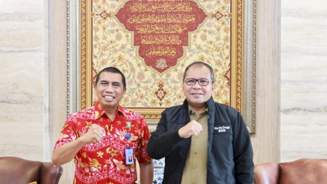 Kepala Bagian Umum BNNK Sulawesi Selatan (Sulsel) Sudaryanto, bersama Wali Kota Makassar Mohammad Ramdhan Pomanto, Selasa (20/2/2024). Foto: harian.news/sinta