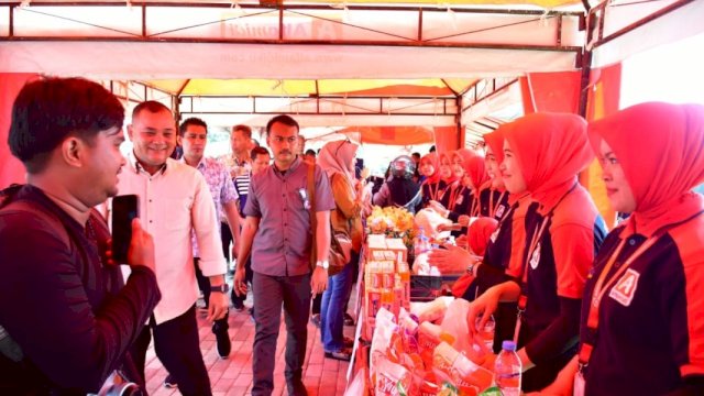 gelaran pasar murah di Sinjai. Foto: harian.news/bagoes
