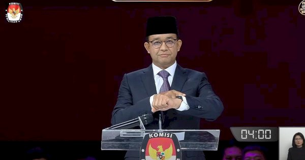 Makna Bahasa Isyarat Anies saat Pembukaan Debat Pamungkas Pilpres