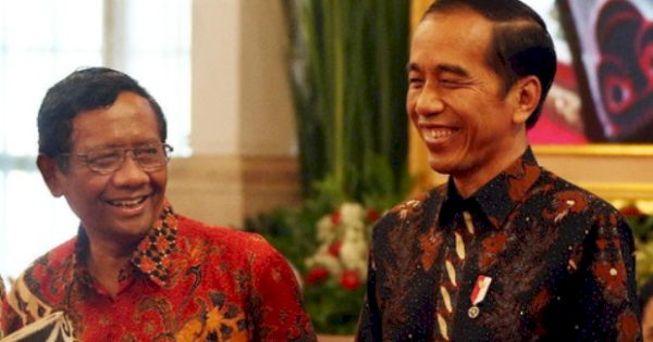 Jokowi Bertemu Mahfud MD Sore ini: Bahas Pengunduran Diri