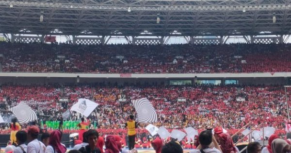 Kampenye Akbar di GBK, Ganjar Singgung Kondisi Warga di 315 Titik: Indonesia Tidak Baik-baik saja