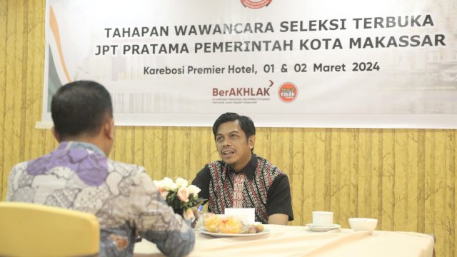Tahap seleksi wawancara lelang jabatan Pemkot Makassar. Foto: harian.news/sinta