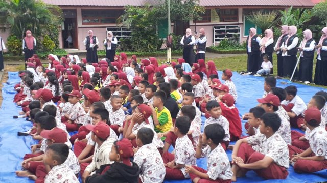 Komunitas Guru Literat Parangloe Gelar FLASH ke Sekolah-Sekolah