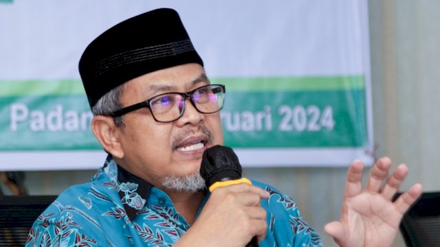 Ketua Umum PP Persis, Ustadz Jeje Zaenudin